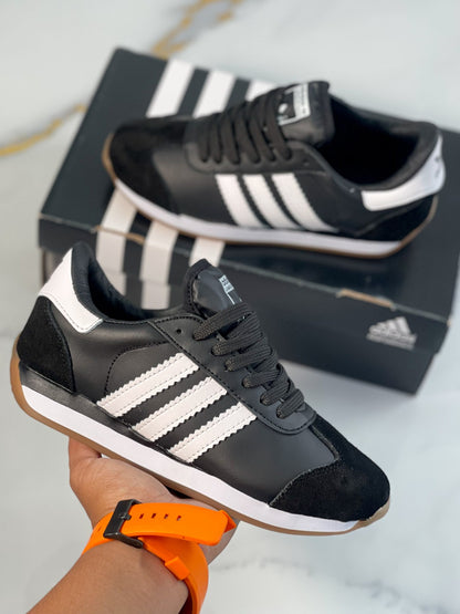 Adidas Country