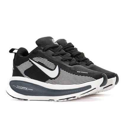 Nike Vomero 18